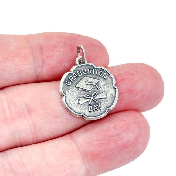 Vintage USA BEAU Sterling Silver 925 2cm Graduation Cap Diploma Charm Pendant - Picture 1 of 7